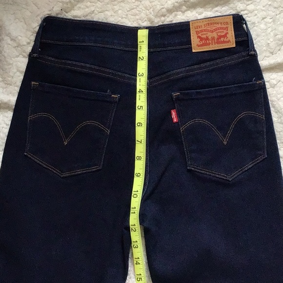 Levi’s Midrise Skinny, like new - Picture 12 of 15